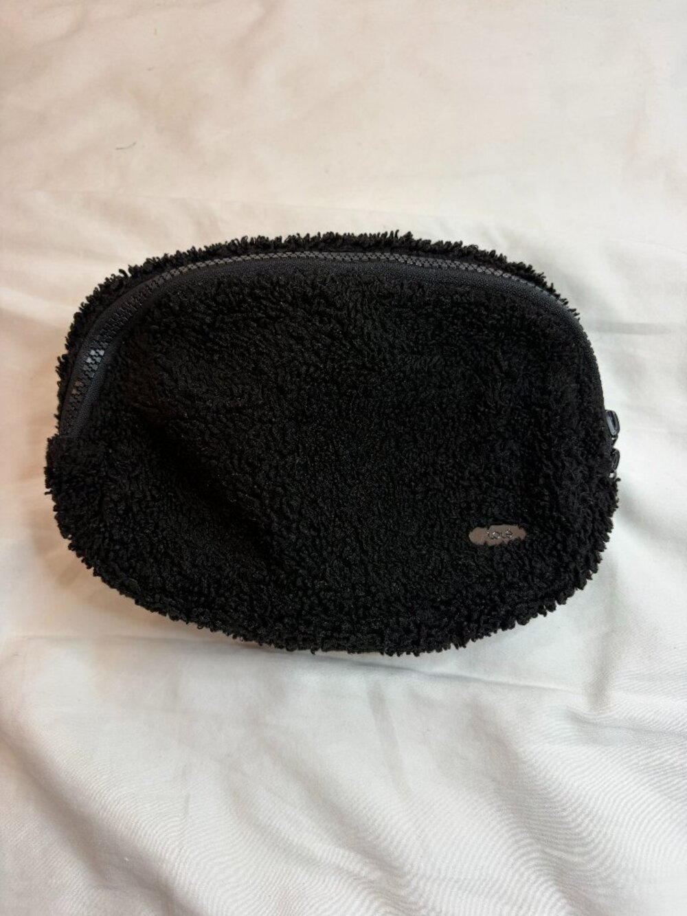Lolë Sherpa Fleece Cross Body Adjustable Belt Bag